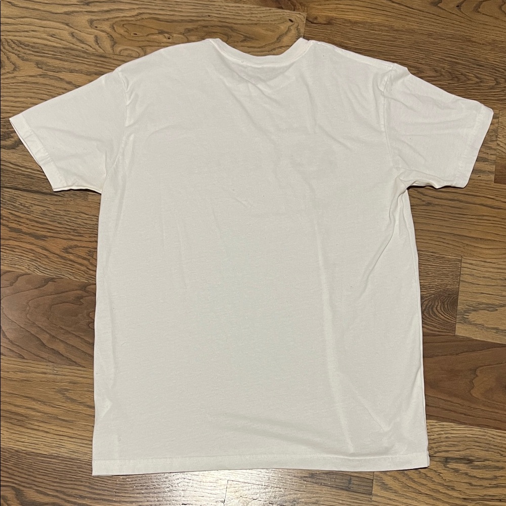 Vuori White Short Sleeve Men's Tee - Picture 4 of 4